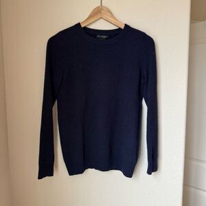 C by Bloomingdale’s 100% 2-Ply Cashmere Sweater – Navy (Size XS)